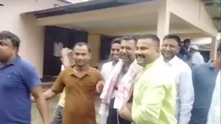 হাইলাকান্দি: জামিরায় জিপি সভাপতি মনোনয়নে জল্পনা কল্পনার অবসান ঘটিয়ে মনোনীত হয়ে উন্নয়নের বার্তা দিলেন জিপি সভাপতি সহ বিশিষ্টরা
