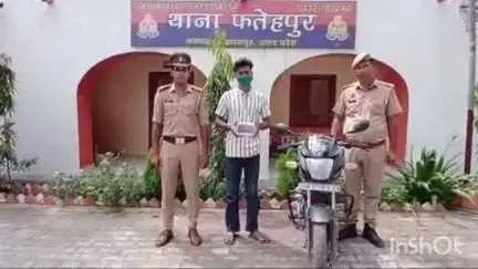 बेहट: रजापुर रोड से पुलिस ने मोबाइल छीनने वाले अभियुक्त को किया गिरफ्तार