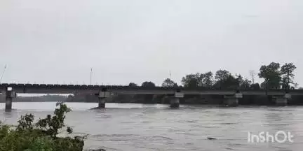 केवलारी: भीमगढ डेम में जल स्तर बढ़ने से खोले गए दो गेट, एसडीएम केवलारी ने लोगों से डूब क्षेत्र से दूर रहने की अपील की