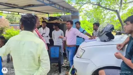 संझौली: संझौली थाना क्षेत्र के आरा सासाराम पथ पर तीन पुलिया के पास एक बैटरी इनवर्टर और कोरियर से चोरी