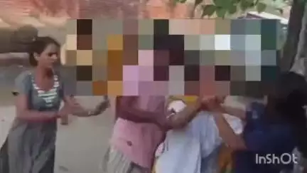 संभल: धनारी इलाके में छेड़छाड़ की शिकायत करने पर आरोपी के परिवार ने जमकर पीटा, वीडियो सोशल मीडिया पर वायरल