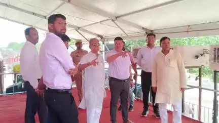 रामपुर हलवारा में मुख्यमंत्री के आगमन को लेकर विधायक और डीएम ने किया निरीक्षण