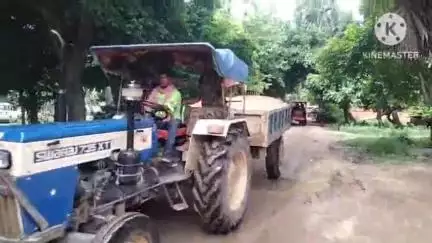 पथरगामा: माइनिंग निरीक्षक गोड्डा ने दो अवैध बालू लोड ट्रैक्टरों को पकड़कर पुलिस के हवाले किया