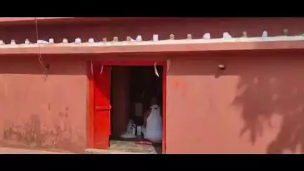 तिर्वा: कन्नौज जिले के ठठिया क्षेत्र के ग्राम लिक्खापुर्वा स्थित बाबा देवशरन आश्रम में श्रीमद्भागवत कथा के दौरान हुआ हवन पूजन