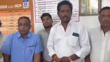 భీమవరం: డ్రైవర్స్ డే సందర్భంగా ట్రాఫిక్ నిబంధనలు పాటించాలని సూచించిన జిల్లా ఆటో ఓనర్స్ అండ్ డ్రైవర్ అసోసియేషన్ అధ్యక్షుడు