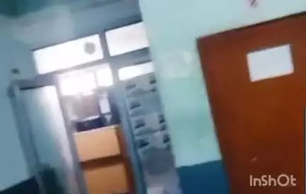 उरई: उरई के आरटीओ कार्यालय की व्यवस्थाओं की एक व्यक्ति ने खोली पोल, खाली पड़ा विभाग, समय पर नहीं आते अधिकारी व कर्मचारी