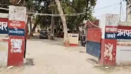 ताखा: उसराहार थाना क्षेत्र में दंपति की बाइक को ट्रैक्टर ने मारी टक्कर, मां-बेटे की हुई मौत