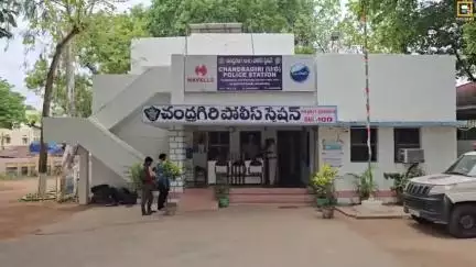 చంద్రగిరి పోలీస్ స్టేషన్లో వాహనాలు మాయం