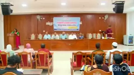 ഏറനാട്: വായനയ്ക്ക് പകരമാവാന്‍ മറ്റൊന്നിനും കഴിയില്ലെന്ന് ജില്ലാ കളക്ടര്‍ വി.ആര്‍ വിനോദ് കളക്ടറേറ്റിൽ പറഞ്ഞു