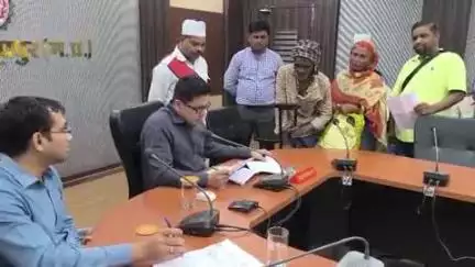 अनूपपुर: कलेक्टर ने जनसुनवाई में दिखाई सख्ती, सुनी 62 फरियादें, दिए त्वरित कार्रवाई के निर्देश