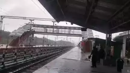 সাব্রুম: সাব্রুম শিয়ালদহ  কাঞ্চনজঙ্ঘা এক্সপ্রেস ট্রেন বাতিল হওয়ায় যাত্রী দূর্ভোগ, ক্ষোভ