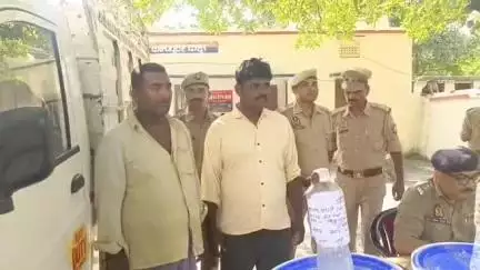 तमकुही राज: विशुनपुरा पुलिस ने अवैध स्प्रिट की बड़ी खेप पकड़ी, सीओ तमकुहीराज ने दी जानकारी