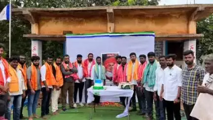 జహీరాబాద్: హోతి బీ లో ఘనంగా వైయస్సార్ జయంతి వేడుకలు