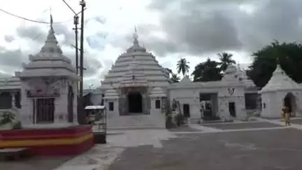 କେନ୍ଦ୍ରାପଡା: ତୁଳସୀକ୍ଷେତ୍ର କେନ୍ଦ୍ରାପଡାରେ ଆଜି ଶ୍ରୀବଳଦେବଜୀଉଙ୍କ ଶ୍ରୀରଘୁନାଥ ବେଶ