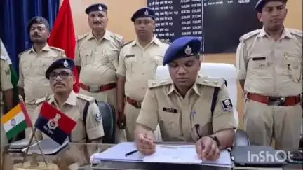 सुपौल: सुपौल पुलिस ने भारी मात्रा में मादक पदार्थ बरामद किया, एसपी ने प्रेस कॉन्फ्रेंस कर दी जानकारी