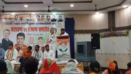 आज जिला व शहर कांग्रेस कमेटी फतेहपुर के स्वागत समारोह में शामिल हुआ
 मोहसिन खान पूर्व कांग्रेस प्रत्याशी 240 सदर विधानसभ