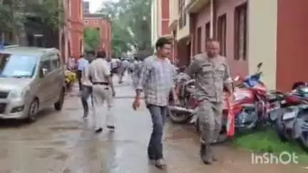 পুরুলিয়া ২: বোলেরো লরির ধাক্কায় বলরামপুরে মৃত্যু হয় 9 জনের ঘটনায় গ্রেফতার করা হলো লরির চালককে ধৃতকে আজ আদালতে তোলা হলো