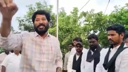 పారిశుద్ధ్యకార్మికుల జీతాలు ఆరువేల నుండి 15 వేలకు పెంచాలి : జగ్గంపేటలో సామాజిక ఉద్యమకారుడు సూర్యచంద్ర