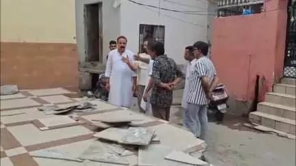 थानेसर: पहोवा में ऐतिहासिक बंद कुएं को तोड़ने के विरोध में कॉलोनी वासियों ने जताया रोष, मौके पर पहुंचे नपा प्रधान