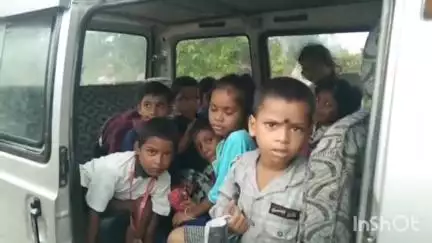 करतला: सेन्द्रीपाली के समीप रेल कारीडोर निर्माण कार्य में खोदी गई सड़क की मिट्टी दलदल में तब्दील, आवाजाही में हो रही परेशानी