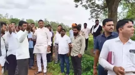 ಬಸವಕಲ್ಯಾಣ: ನಿರಗೂಡಿ ಗ್ರಾಮದಲ್ಲಿ ಶಾಲೆಗೆ ತೆರಳಲು ಮಕ್ಕಳಿಗೆ ರಸ್ತೆ ಸೇರಿದಂತೆ ಎಲ್ಲಾ ಸೌಲಭ್ಯ ಕಲ್ಪಿಸಲು ಅಗತ್ಯ ಕ್ರಮ; ಶಾಸಕ ಡಾ: ಸಿದ್ದು ಪಾಟೀಲ್ ಭರವಸೆ