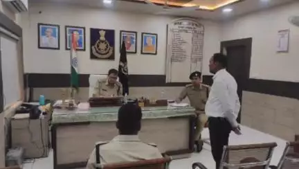 सिंगरौली: एसपी कार्यालय में जनसुनवाई, पुलिस अधीक्षक ने सुनी फरियादियों की समस्या, कार्यवाही के दिए निर्देश