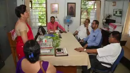মঙলদৈ ভাগ: মঙলদৈ বালিকা উচ্চতৰ মাধ্যমিক বিদ্যালয়ত বিদ্যালয় পৰিচালনা সমিতিৰ সভা, উপস্থিত বিধায়ক , জিলা আয়ুক্ত