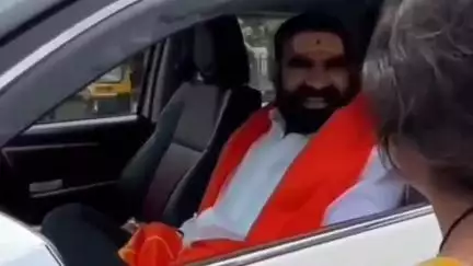 कळमनूरी: साळवा येथील एका महिलेच्या उपचाराचा खर्च आमदार संतोष बांगर यांनी उचलला