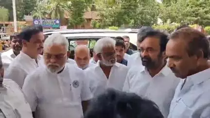 గుంటూరు: నాగమల్లేశ్వరరావు కుటుంబం 40 ఏళ్లుగా విలువలతో కూడిన రాజకీయాల్లో ఉంది: నగరంలో ఎంపీ ఆళ్ల అయోధ్య రామిరెడ్డి