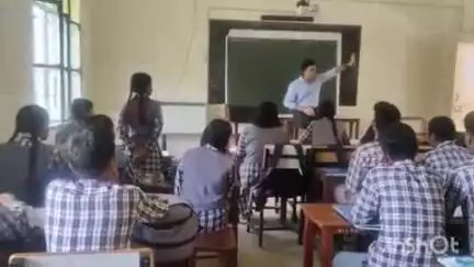 रुद्रप्रयाग: जिलाधिकारी प्रतीक जैन औचक निरीक्षण के लिए पहुंचे राजकीय इंटर कॉलेज अगस्त्यमुनि