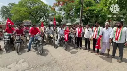 ఖమ్మం అర్బన్: ఖమ్మంలో సమ్మె జయప్రదం కోరుతూ సీఐటీయూ ఆధ్వర్యంలో భారీ బైక్ ర్యాలీ