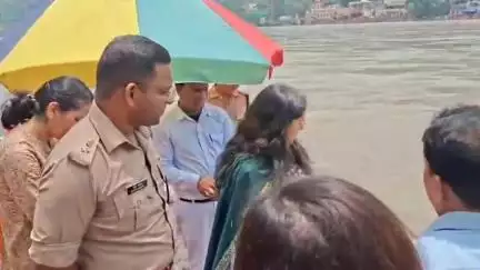 टिहरी: कावड़ मेला को सकुशल संपन्न कराने के लिए डीएम और एसएसपी ने गंगा घाटों का किया निरीक्षण