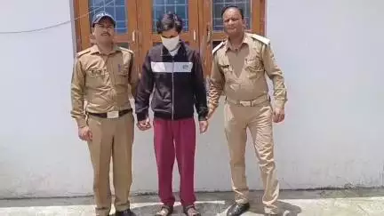 पिथौरागढ़: चाकू से जानलेवा हमला करने वाले अभियुक्त को चांडक रोड क्षेत्र से किया गया गिरफ्तार