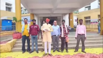 सागर: बेरखेड़ी चंपत गांव के ग्रामीणों ने जनसुनवाई में दिया आवेदन, कलेक्टर से की 40 एकड़ गोचर भूमि से अतिक्रमण हटाने की मांग