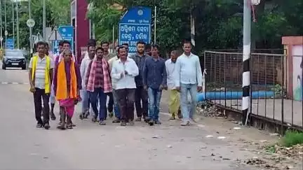 କଣ୍ଟାମାଳ: କଲତାପାଲି ଗ୍ରାମବାସୀଙ୍କ ନାମରେ ମନମୁଣ୍ଡା ଥାନାରେ ମିଥ୍ୟା ମାମଲା ଅଭିଯୋଗ, ଏସପିଙ୍କ ଦ୍ୱାରସ୍ଥ ହେଲେ ଗ୍ରାମବାସୀ