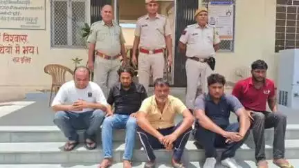 झुंझुनू: कार्यवाहक पुलिस अधीक्षक झुंझुनूं ने प्रेस वार्ता कर पचेरी में हुए मर्डर का 36 घंटे में किया खुलासा, 5 आरोपी गिरफ्तार