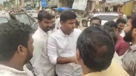 చోడవరంలో వైయస్సార్ జయంతి వేడుకల్లో పాల్గొన్న మాజీ మంత్రి గుడివాడ అమర్నాథ్