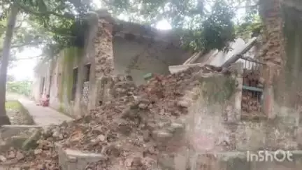 मेहरमा: मध्य विद्यालय बलवड्डा में दो कमरों में पढ़ते हैं आठवीं तक के 190 छात्र-छात्राएं होती है परेशानी #jansamsya