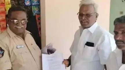 గంగాధర నెల్లూరు: వెదురుకుప్పం మండలంలోని వైసీపీ నాయకులకు పోలీసులు నోటీసులు