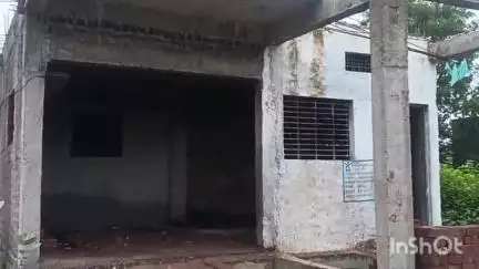 धरमपुरी: पुनर्वास में निर्माणाधीन मकान के हौज में मृत गाय मिलने से हड़कंप, गौ भक्तों ने जताई डूबने से मौत की आशंका