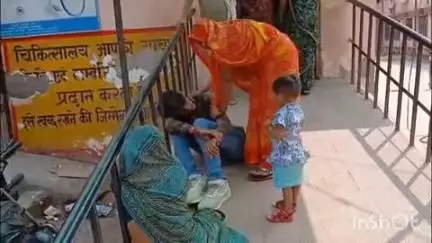 सादाबाद: नौगवाँ के पास स्पीड ब्रेकर से उछली बाइक, गिरकर महिला की मौत, पुलिस ने शव भेजा पोस्टमार्टम के लिए