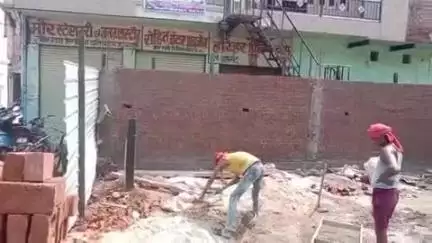 दतिया नगर: मोर गली में दो पक्षों के बीच मारपीट, घायल दिव्यांग ने कलेक्टर की जनसुनवाई में लगाई गुहार