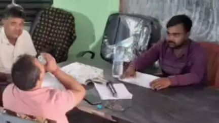 जामा: जामा प्रखंड मुख्यालय के बीआरसी भवन में हुई बीआरपी एवं सीआरपी की समीक्षा बैठक