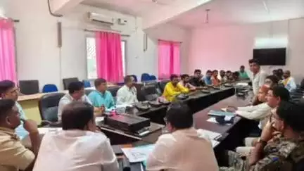 जरमुण्डी: बासुकीनाथ में पदाधिकारियों के साथ बैठक कर सामाजिक कार्यकर्ता ई-रिक्शा के लिए नए रास्ते दिलाने में हुए कामयाब