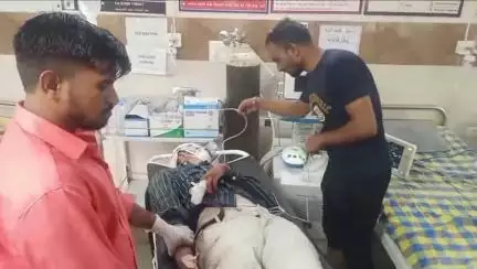 ઠાસરા: ડાકોર મહુધા હાઈવે પર અકસ્માતની ઘટના