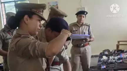 टिहरी: टिहरी की सीओ ओशिन जोशी ने नई टिहरी कोतवाली के निरीक्षण के दौरान अस्लाहों और आपदा संबंधित उपकरणों का किया निरीक्षण