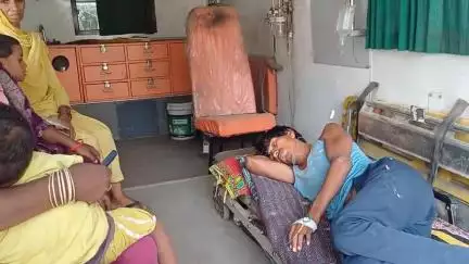 बोआरीजोर: डोय गांव में सड़क दुर्घटना: टेंपो की टक्कर से व्यक्ति गंभीर रूप से घायल, महागामा से गोड्डा रेफर
