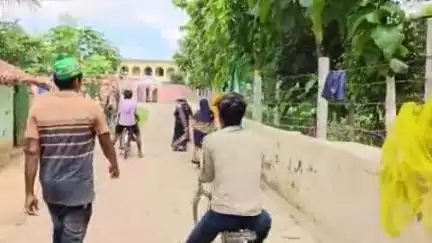 टेटिया बम्बर: जदयू ने शीर्ष नेतृत्व के निर्देश पर टेटिया बंबर प्रखंड में चलाया जनसंपर्क अभियान, निकाली साइकिल रैली