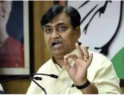 भूमिपूजन के दौरान पंडित जी ने पूछा गोविंद सिंह डोटासरा का गोत्र, जवाब सुनकर हंसी नहीं रोक पाए पार्टी के नेता