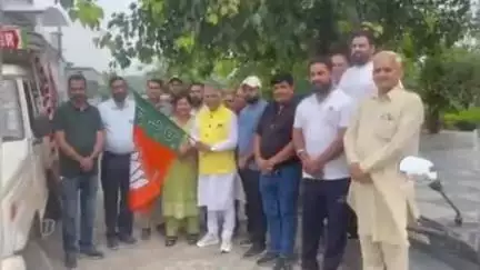 नूरपुर: भाजपा संगठनात्मक जिला नूरपुर ने आपदा प्रभावित क्षेत्रों के लिए भेजी राहत सामग्री, सांसद राजीव भारद्वाज ने दी हरि झंडी